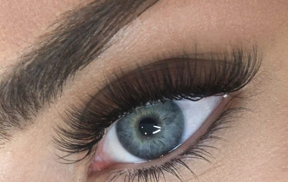 Why Are Classic Lash Extensions Good For You