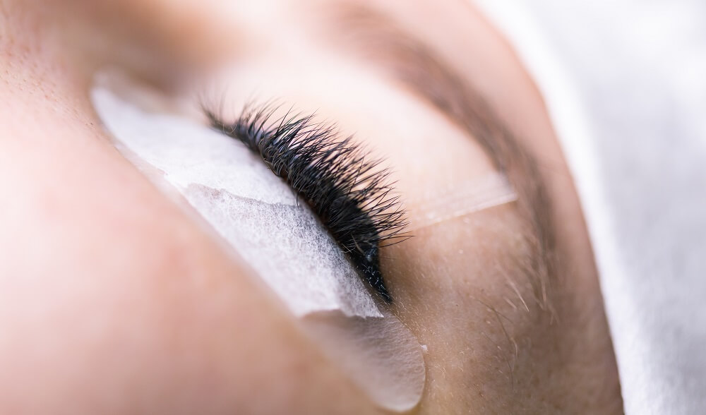 Six Essential Questions You Must Ask Your Lash Salon￼