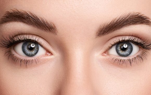 Which is Better, Eyelash Extensions or False Eyelashes?